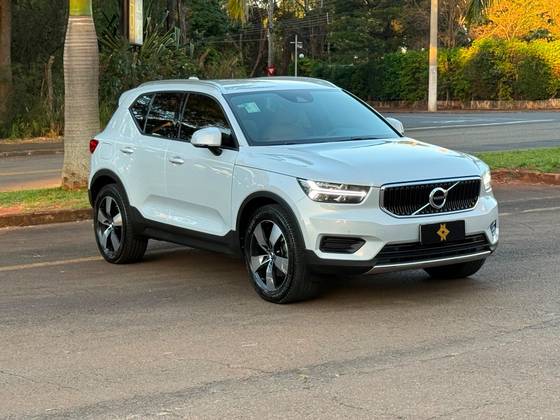 VOLVO XC40 2.0 T5 GASOLINA MOMENTUM AWD GEARTRONIC VOLVO XC40 2.0 T5 GASOLINA MOMENTUM AWD GEARTRONIC